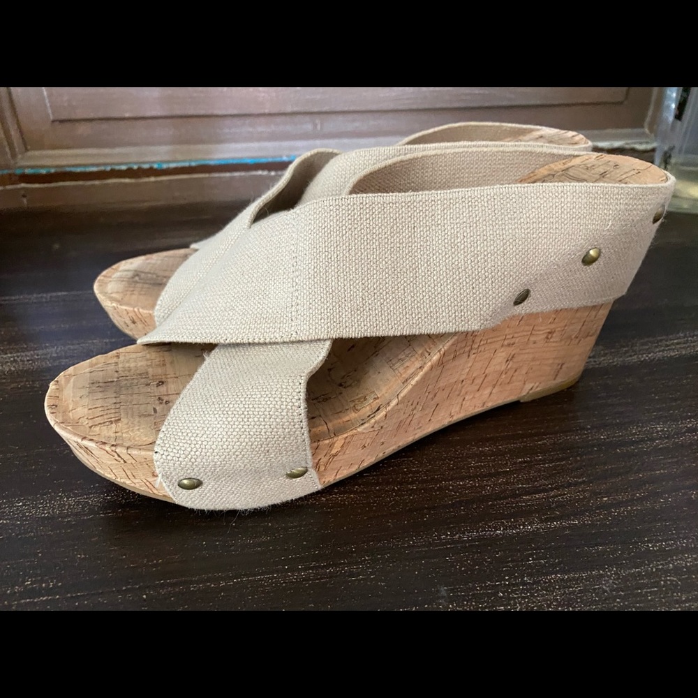 Lucky brand women’s shoes